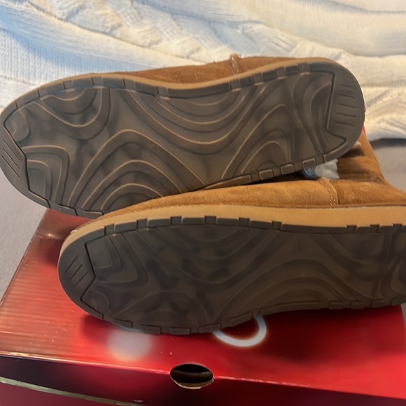 So’s chestnut boots with faux fur, fully insulated size 9 - Picture 8 of 16